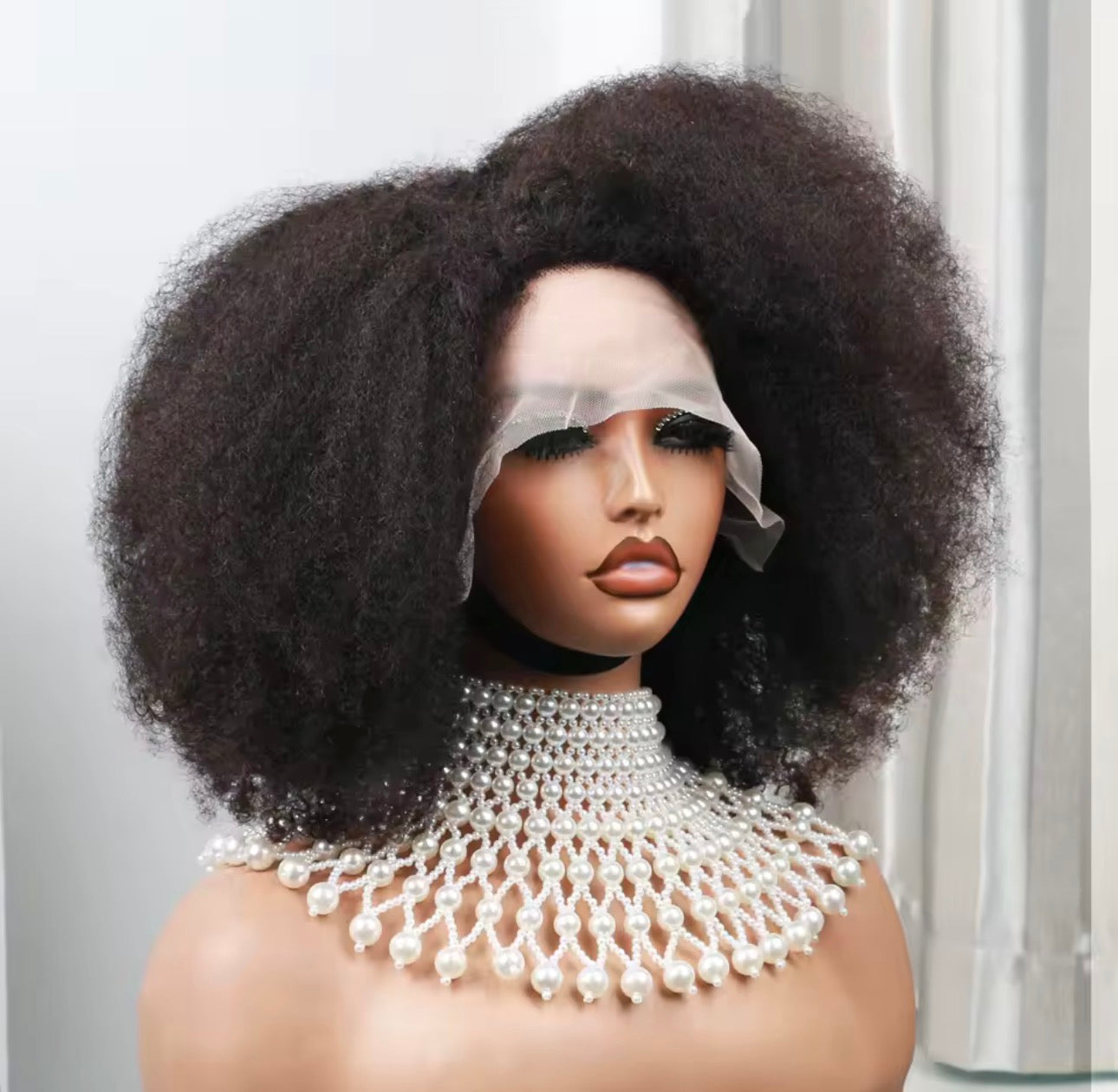 Afro Kinky Straight Lace Front Pruik – Volumineuze Natuurlijke Look